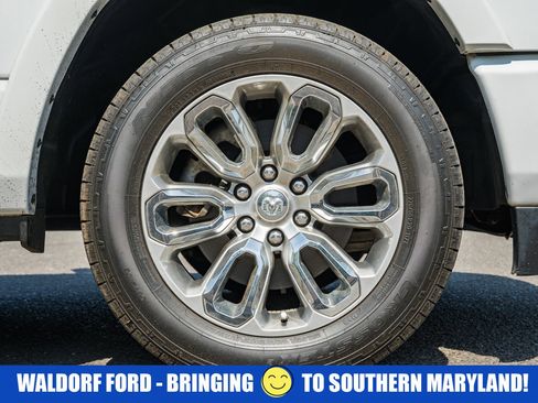 Used 2022 RAM 1500 Laramie w/ Sport Appearance Package AWD/4WD image 18