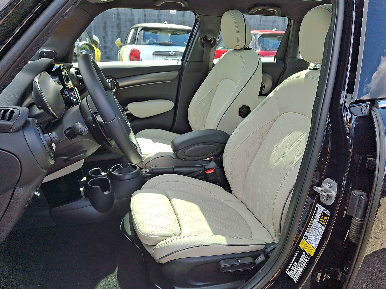 Used 2024 MINI Cooper S FWD image 10