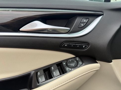 Used 2020 Buick Enclave Premium w/ Surround and Sites Package FWD image 24