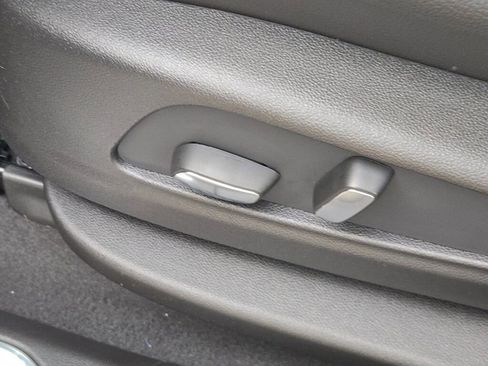 New 2026 Cadillac XT5 Luxury image 25