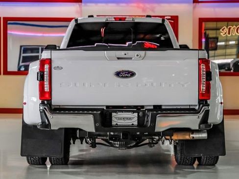 Used 2023 Ford F350 Lariat w/ Lariat Ultimate Package AWD/4WD image 11