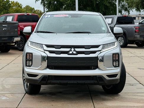 Used 2025 Mitsubishi Outlander Sport ES AWD/4WD image 2