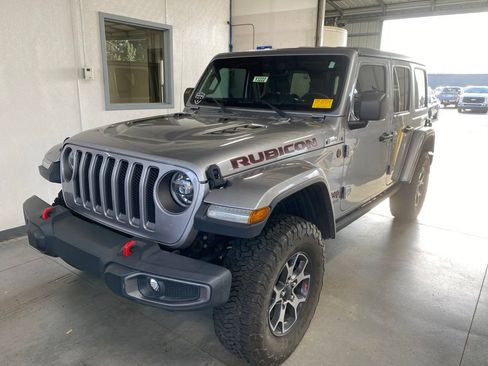 Used 2019 Jeep Wrangler Unlimited Rubicon AWD/4WD image 2