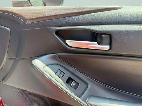 Used 2019 Toyota Avalon XLE w/ Moonroof Package image 20