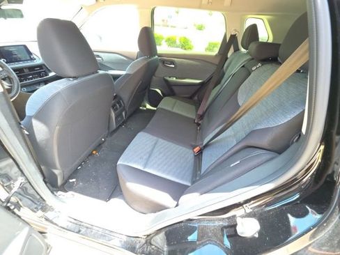 Used 2023 Nissan Rogue SV FWD image 23