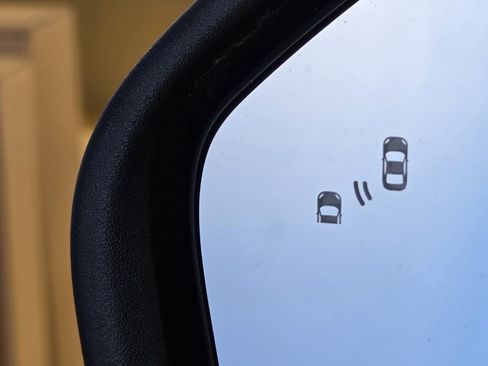 Used 2023 Ford Explorer XLT w/ Equipment Group 202A image 30