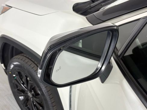 Used 2022 Toyota RAV4 XSE AWD/4WD image 13