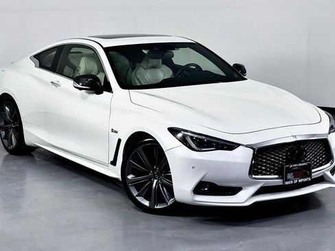 Used 2020 INFINITI Q60 Red Sport 400 w/ Carbon Fiber Package image 3