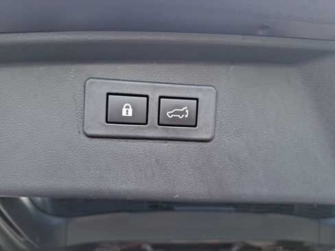 Used 2025 Subaru Outback Touring AWD/4WD image 13