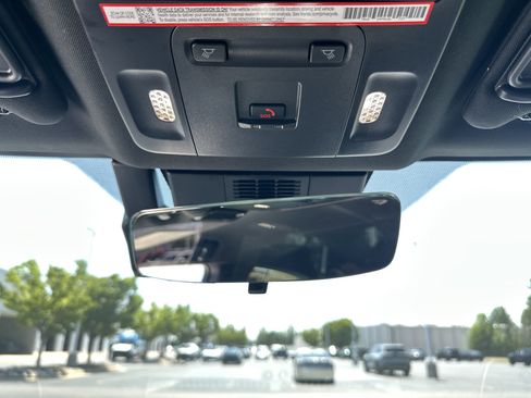 Used 2025 Toyota Camry SE FWD image 27