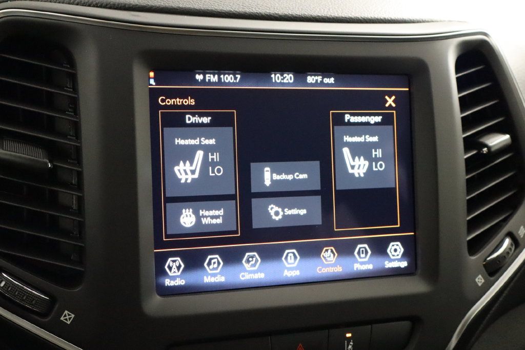 Used 2022 Jeep Cherokee Latitude w/ Trailer Tow Group AWD/4WD image 33