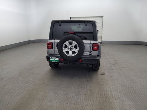 Used 2018 Jeep Wrangler Unlimited Sport S AWD/4WD image 7