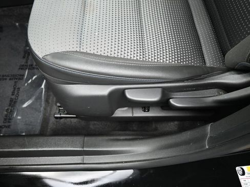 Used 2024 Chevrolet Trax LT image 15