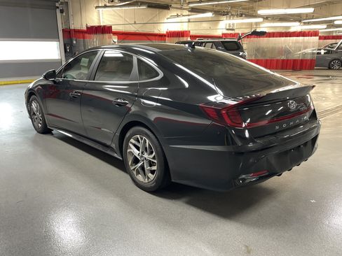 Used 2020 Hyundai Sonata SEL w/ Premium + Sunroof Package FWD image 9