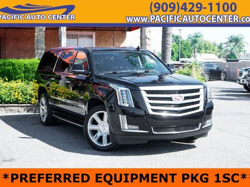 Used 2018 Cadillac Escalade ESV Premium Luxury image 1