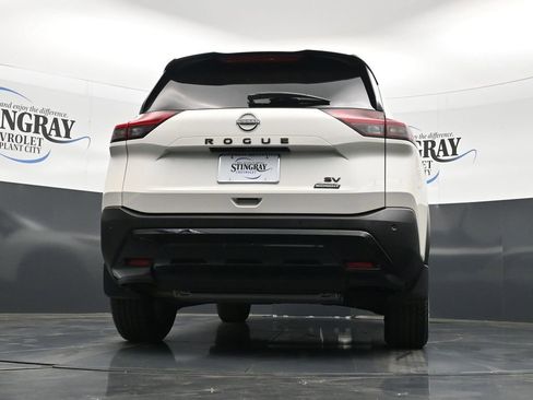 Used 2023 Nissan Rogue SV w/ SV Premium B Package image 22
