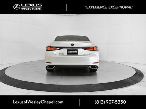 New 2025 Lexus ES 350 w/ Premium Package image 3