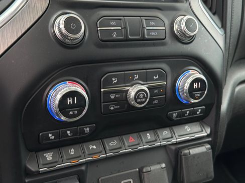 Used 2023 GMC Sierra 2500 Denali AWD/4WD image 27