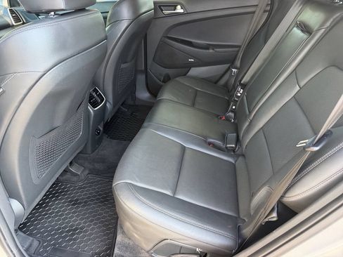 Used 2021 Hyundai Tucson Limited AWD/4WD image 14