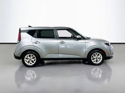 Certified 2024 Kia Soul LX w/ Option Group 015 FWD image 8