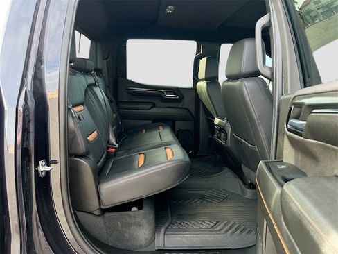 Used 2024 GMC Sierra 1500 AT4 w/ Technology Package image 28