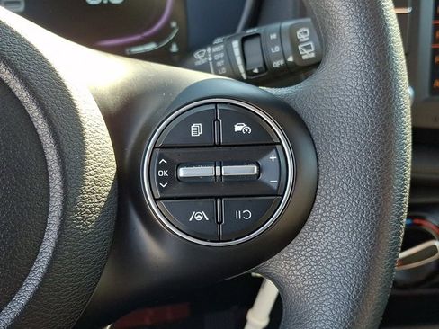 Used 2025 Kia Soul LX w/ LX Technology Package image 21