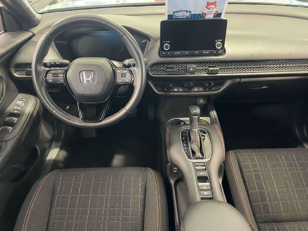Used 2024 Honda HR-V Sport image 11