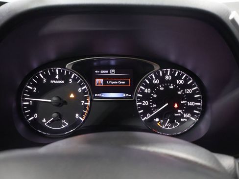 Used 2020 Nissan Pathfinder S image 38