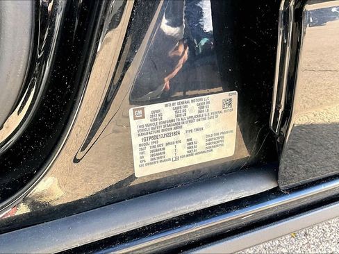 Used 2018 GMC Canyon SLT w/ Driver Alert Package image 16