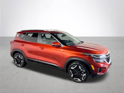 Certified 2025 Kia Seltos SX image 5