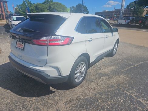 Used 2024 Ford Edge SEL w/ Convenience Package AWD/4WD image 5