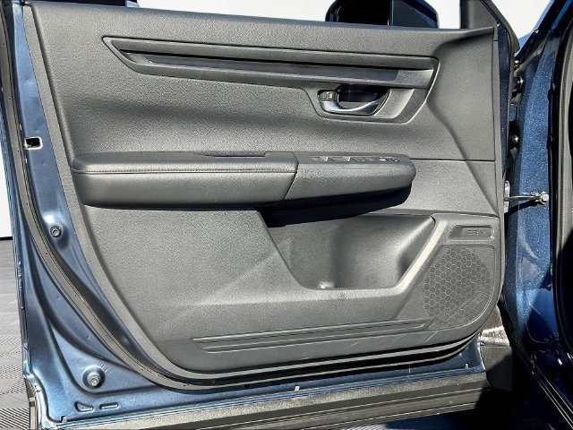 Used 2025 Honda CR-V LX image 22