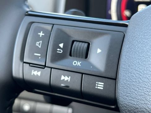 New 2026 Nissan Rogue Platinum AWD/4WD image 11