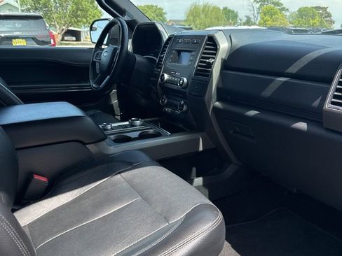Used 2018 Ford Expedition XLT w/ Equipment Group 201A image 19