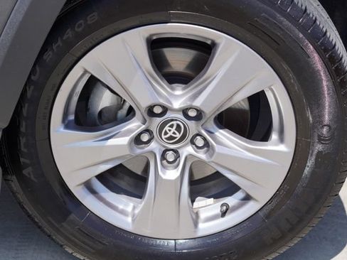 Used 2024 Toyota RAV4 LE AWD/4WD image 13