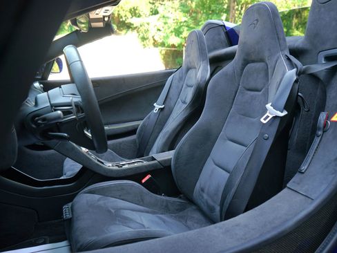 Used 2015 McLaren 650S Spider image 29