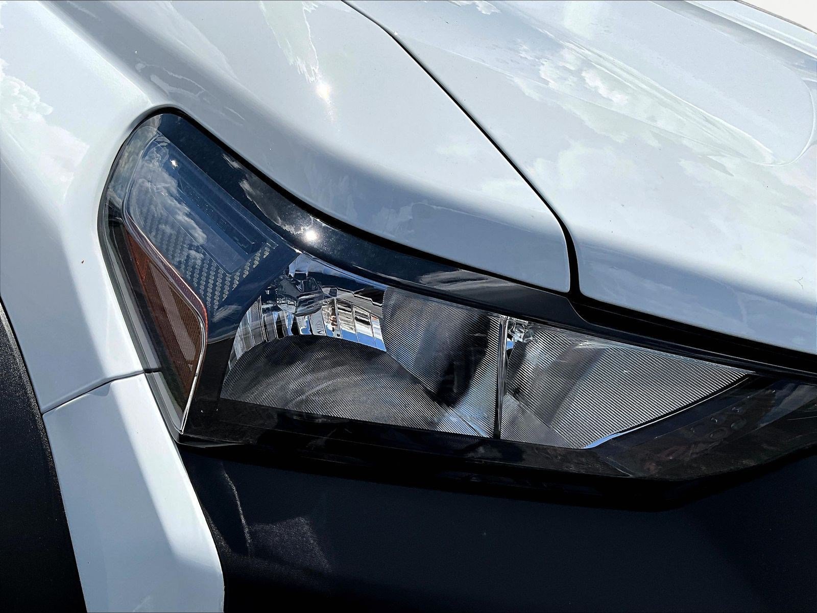 New 2026 Chevrolet Colorado Trail Boss w/ Midnight Edition AWD/4WD image 8