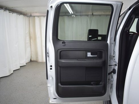 Used 2013 Ford F150 FX4 w/ Luxury Equipment Group AWD/4WD image 28
