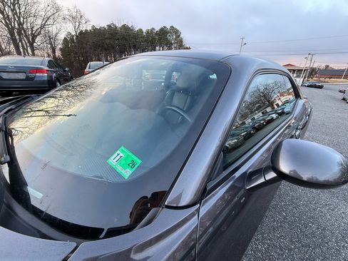 Used 2015 Dodge Challenger SXT Plus w/ Driver Convenience Group image 14