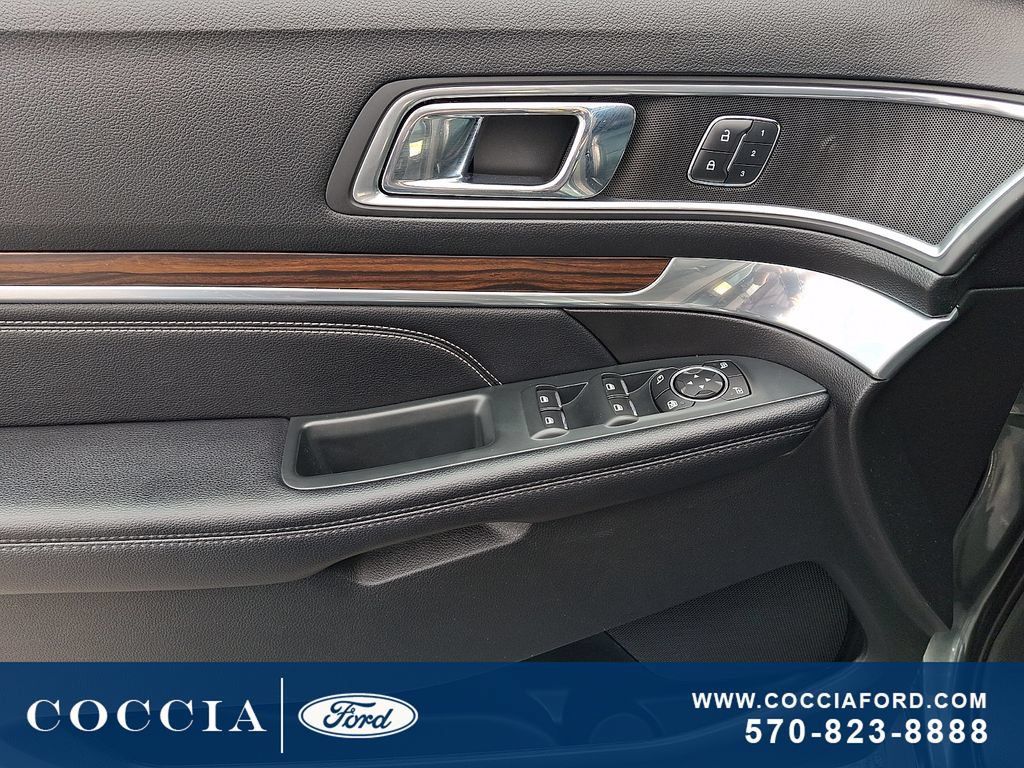 Used 2016 Ford Explorer Limited AWD/4WD image 13