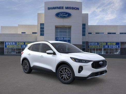 New 2026 Ford Escape SE w/ PHEV Premium Package FWD image 7