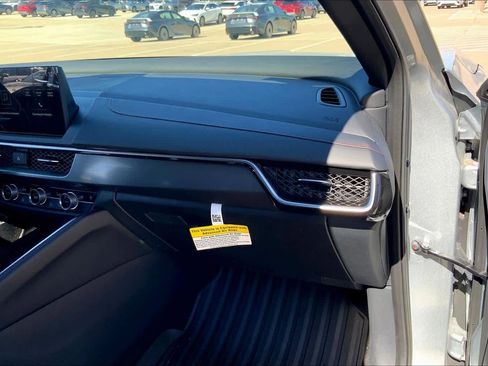 Certified 2025 Acura ADX A-Spec image 17