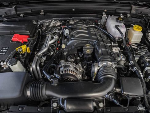 New 2026 Jeep Gladiator Sport image 18