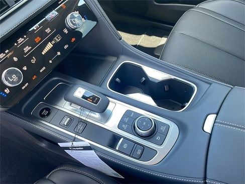 New 2026 INFINITI QX60 Luxe w/ Family Package image 22