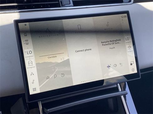 Used 2025 Land Rover Range Rover Evoque Dynamic SE image 8