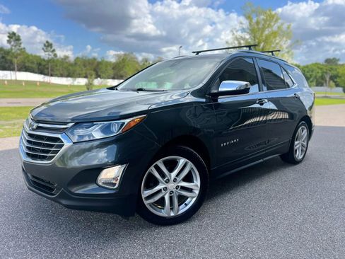 Used 2018 Chevrolet Equinox Premier image 3