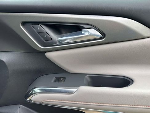 New 2026 Chevrolet Traverse LT w/ LPO, Floor Liner Package FWD image 18