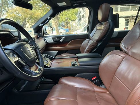 Used 2023 Lincoln Navigator L Reserve image 15