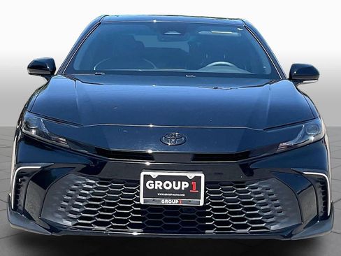 Used 2025 Toyota Camry SE w/ Convenience Package FWD image 4