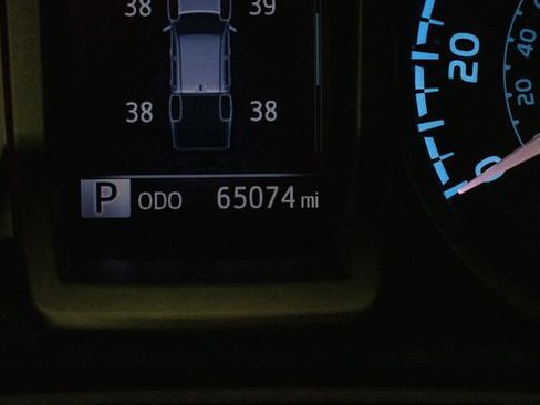 Used 2021 Toyota Tacoma TRD Off-Road w/ Technology Package image 29